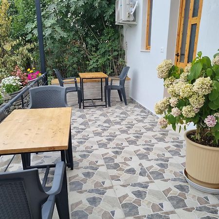Tony'S Terrace Bed and Breakfast Αργυρόκαστρο Εξωτερικό φωτογραφία