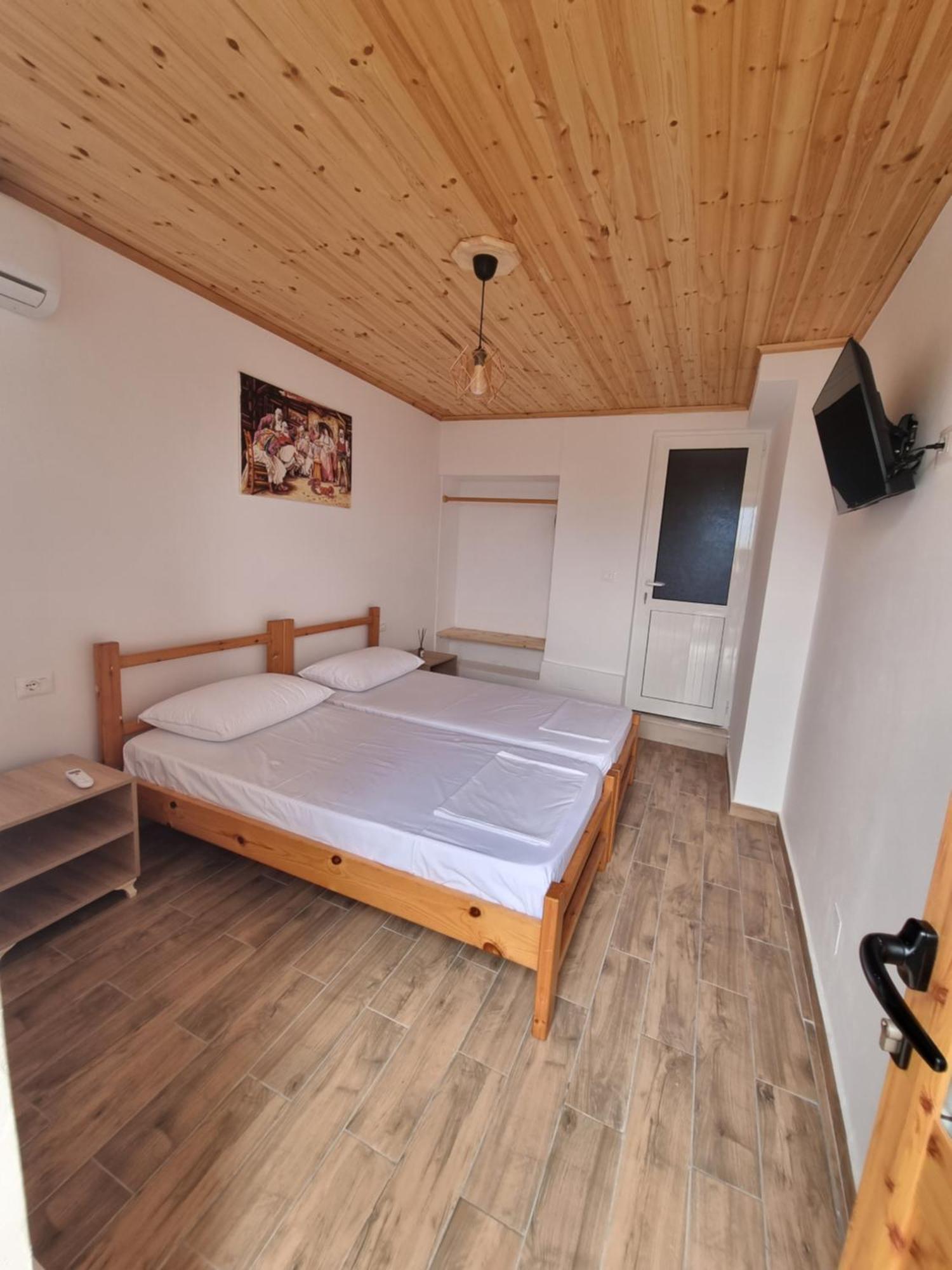 Tony'S Terrace Bed and Breakfast Αργυρόκαστρο Εξωτερικό φωτογραφία
