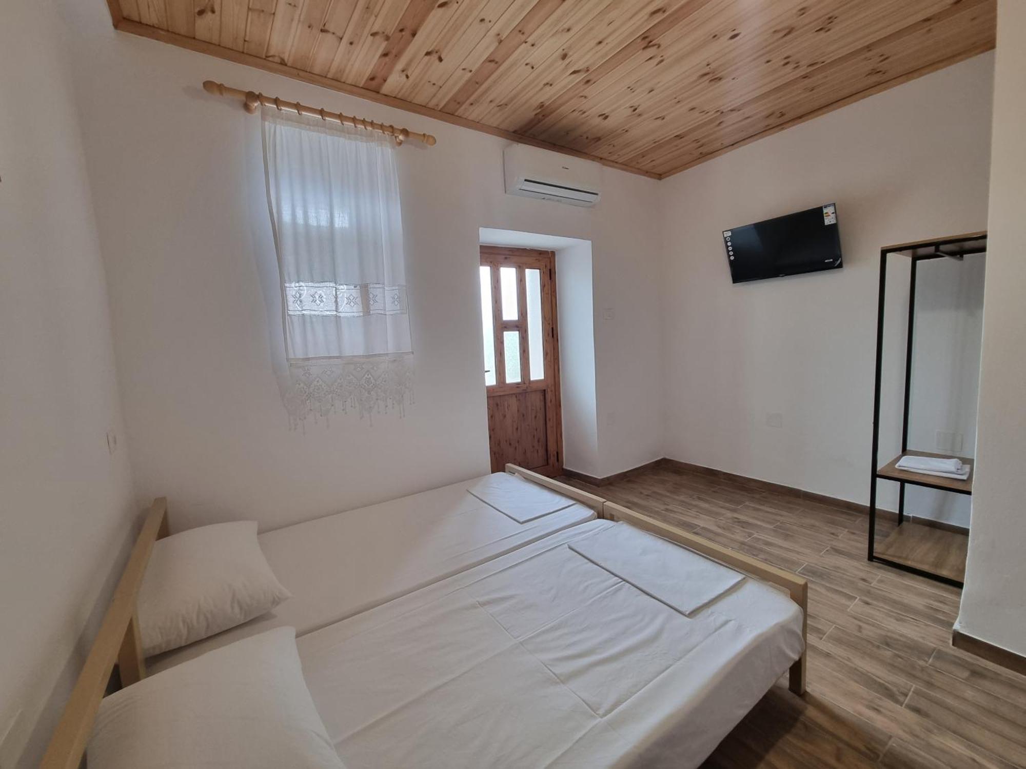 Tony'S Terrace Bed and Breakfast Αργυρόκαστρο Εξωτερικό φωτογραφία