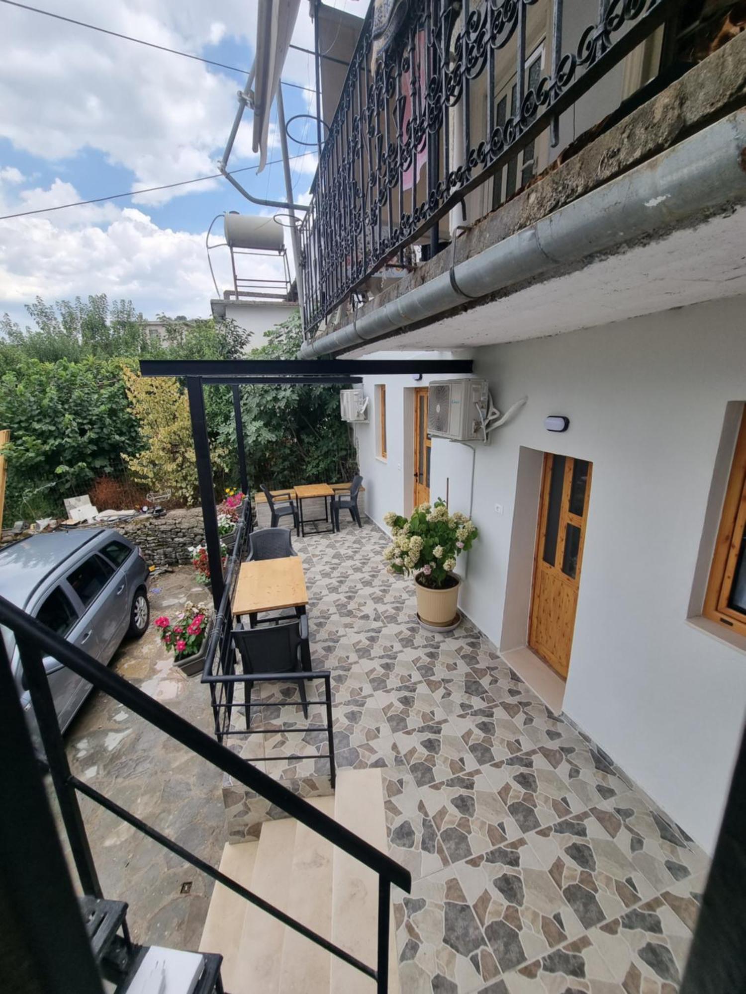 Tony'S Terrace Bed and Breakfast Αργυρόκαστρο Εξωτερικό φωτογραφία