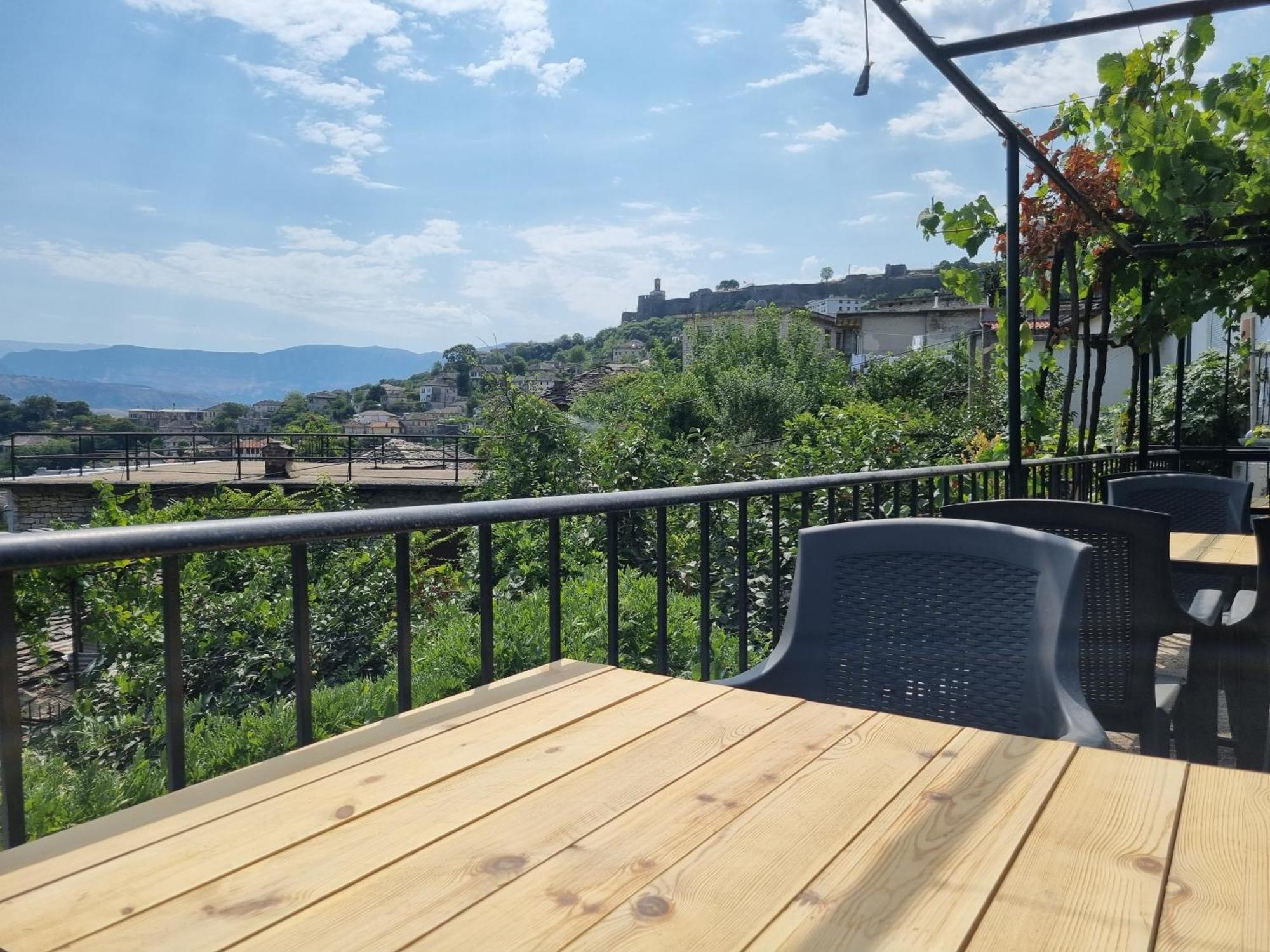 Tony'S Terrace Bed and Breakfast Αργυρόκαστρο Εξωτερικό φωτογραφία